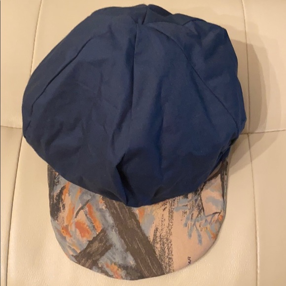 Reversible Cap - Picture 2 of 2